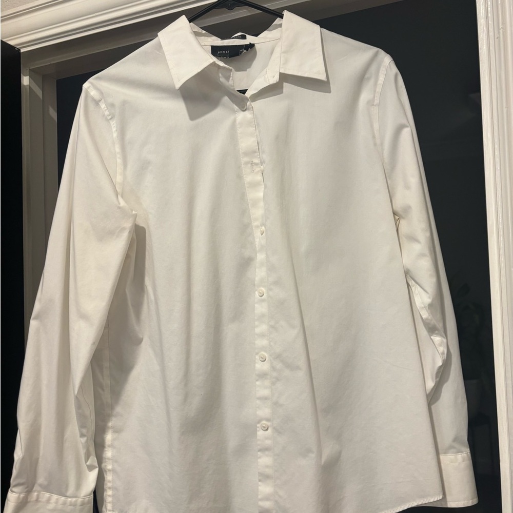 Women’s Jones New York Button Up 
Amazing Condition
